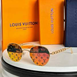 Picture of Louis Vuitton Sunglasses _SKUfw74861345fw